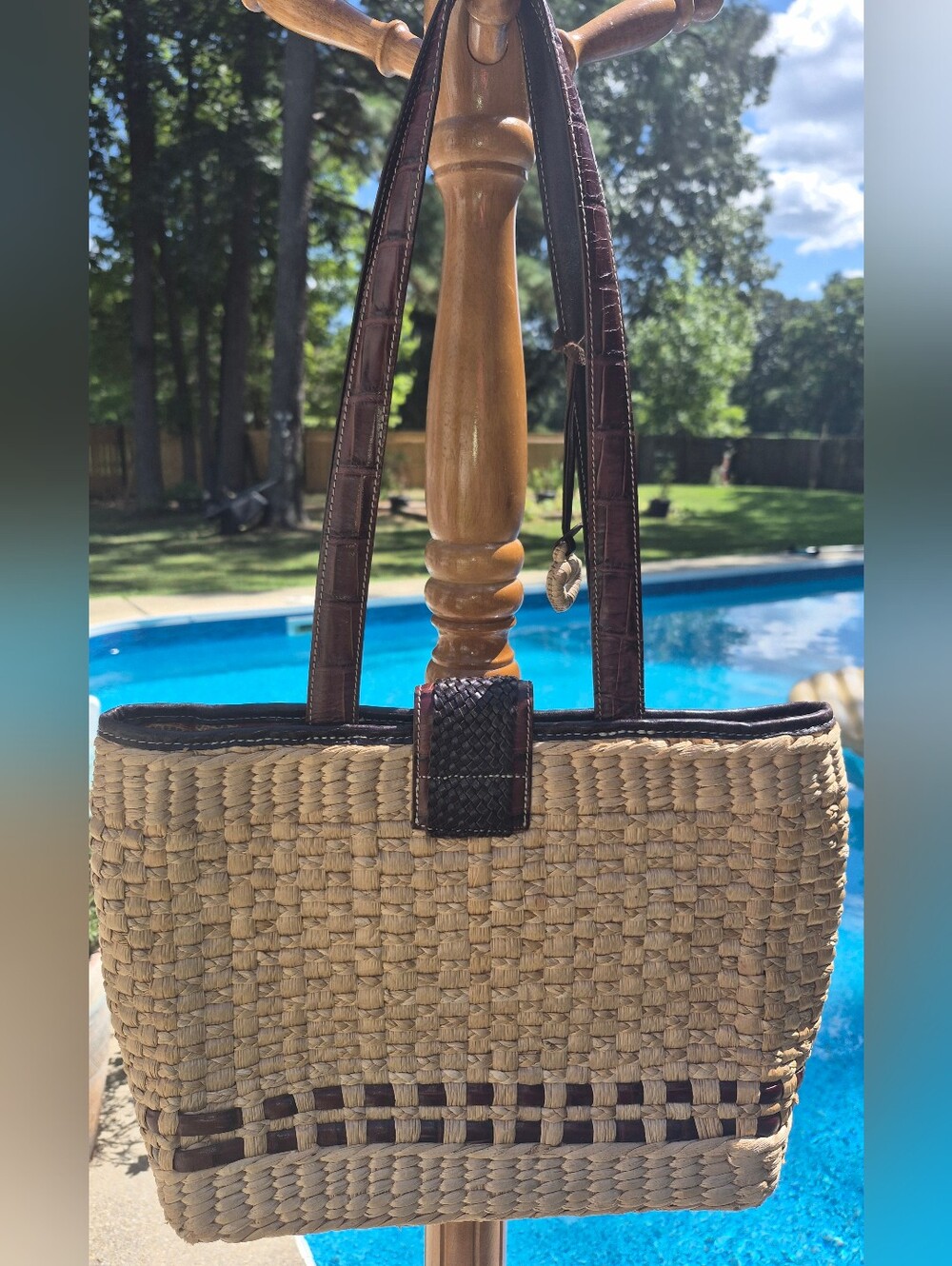 Brighton Woven Straw Shoulder bag featuring brown croc-embossed leather trim - Picture 6 of 11